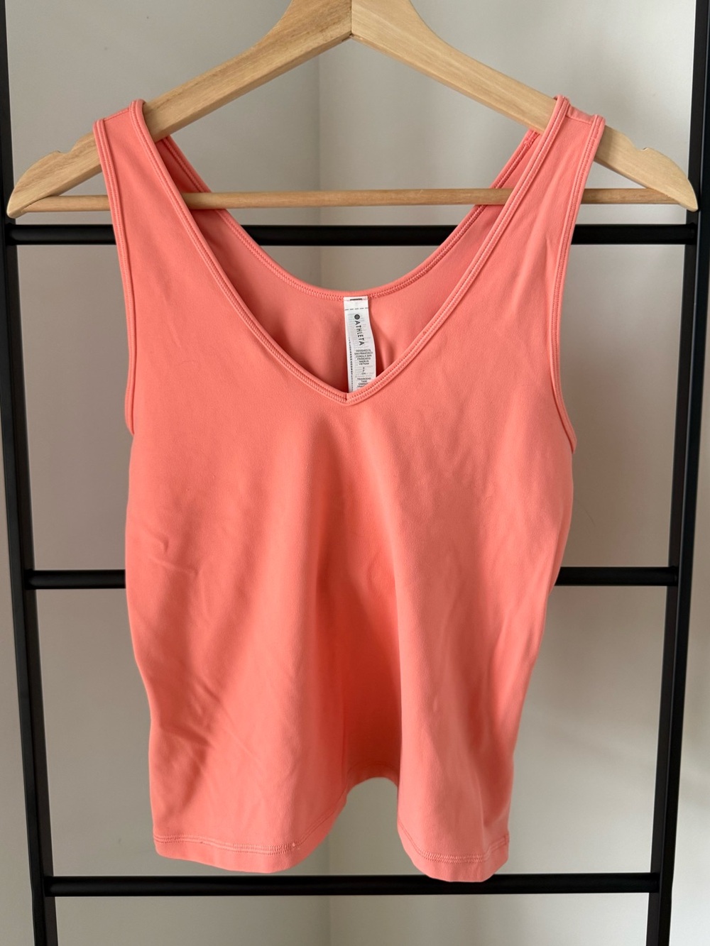 Athleta Coral V-Neck Performance Tank, size S